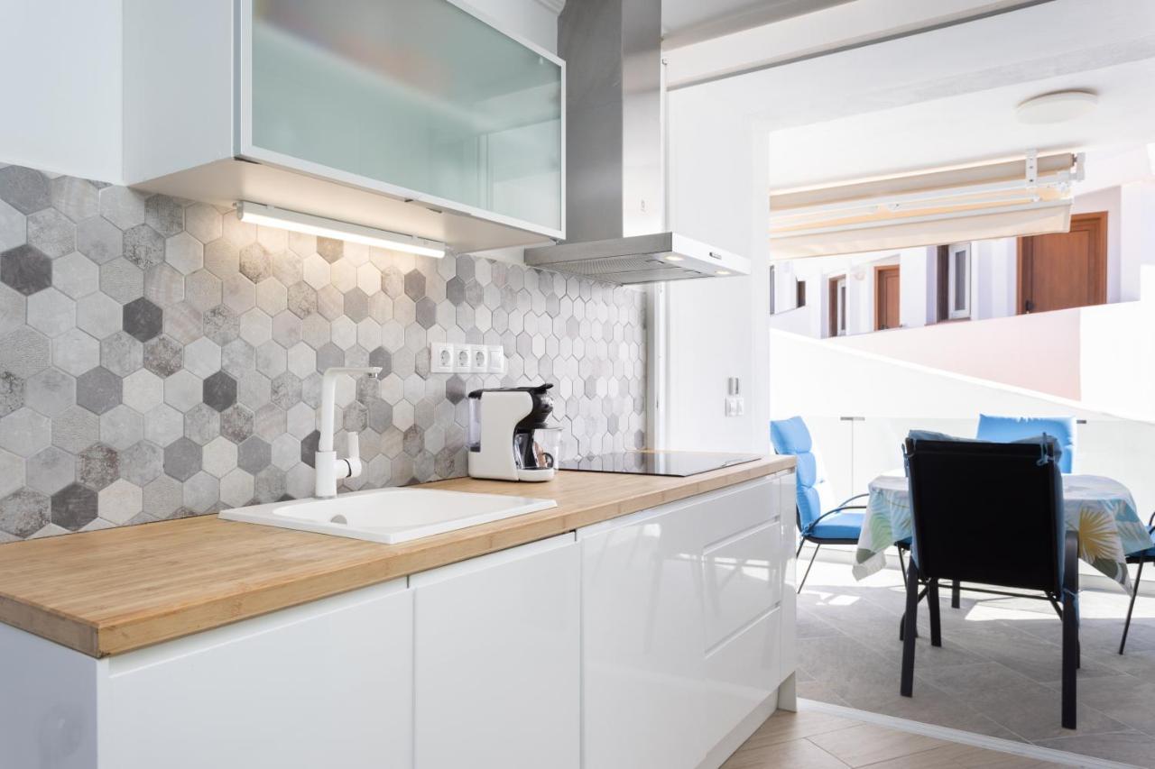 Вилла Coastal Hideaway Пуэрто-де-Сантьяго Экстерьер фото